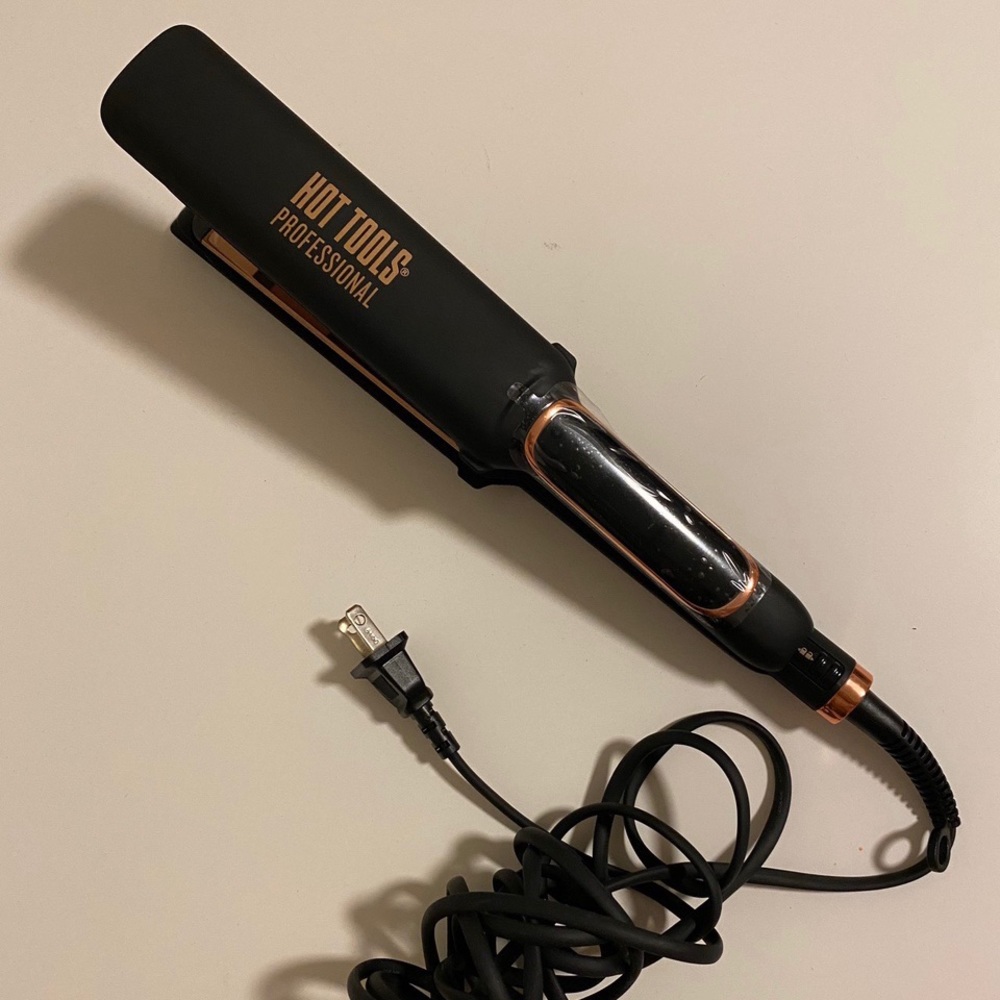 SOLD Hot Tools Professional Gold Plated 3 in 1 Iro
